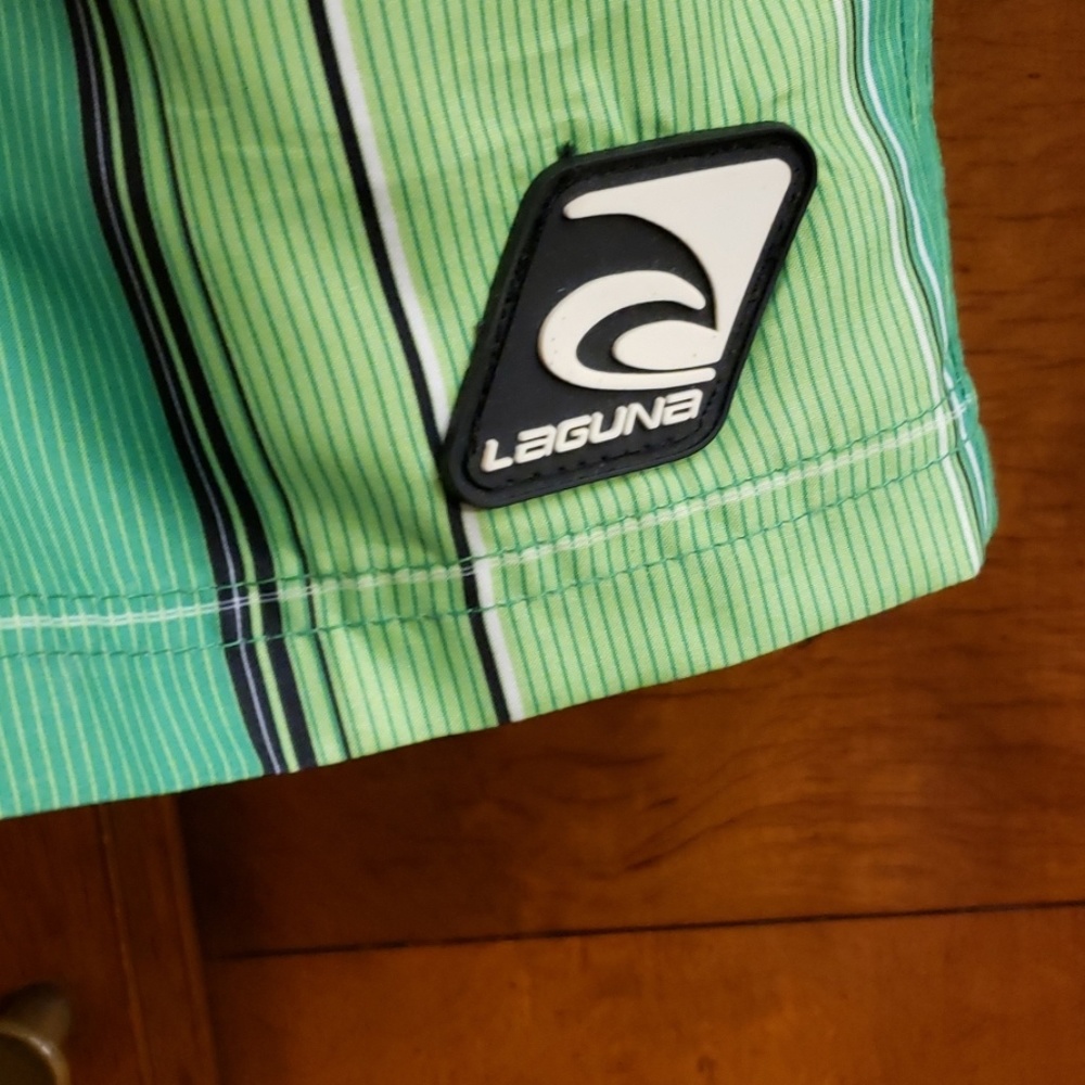LAGUNA Boy's Swimwear  Size 5/6 - Picture 2 of 8